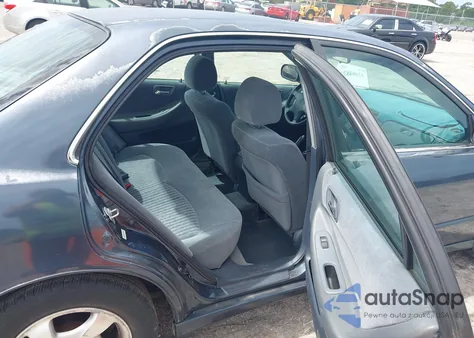 1998 Honda Accord Ex from USA, damaged, VIN 1HGCG5556WA138706